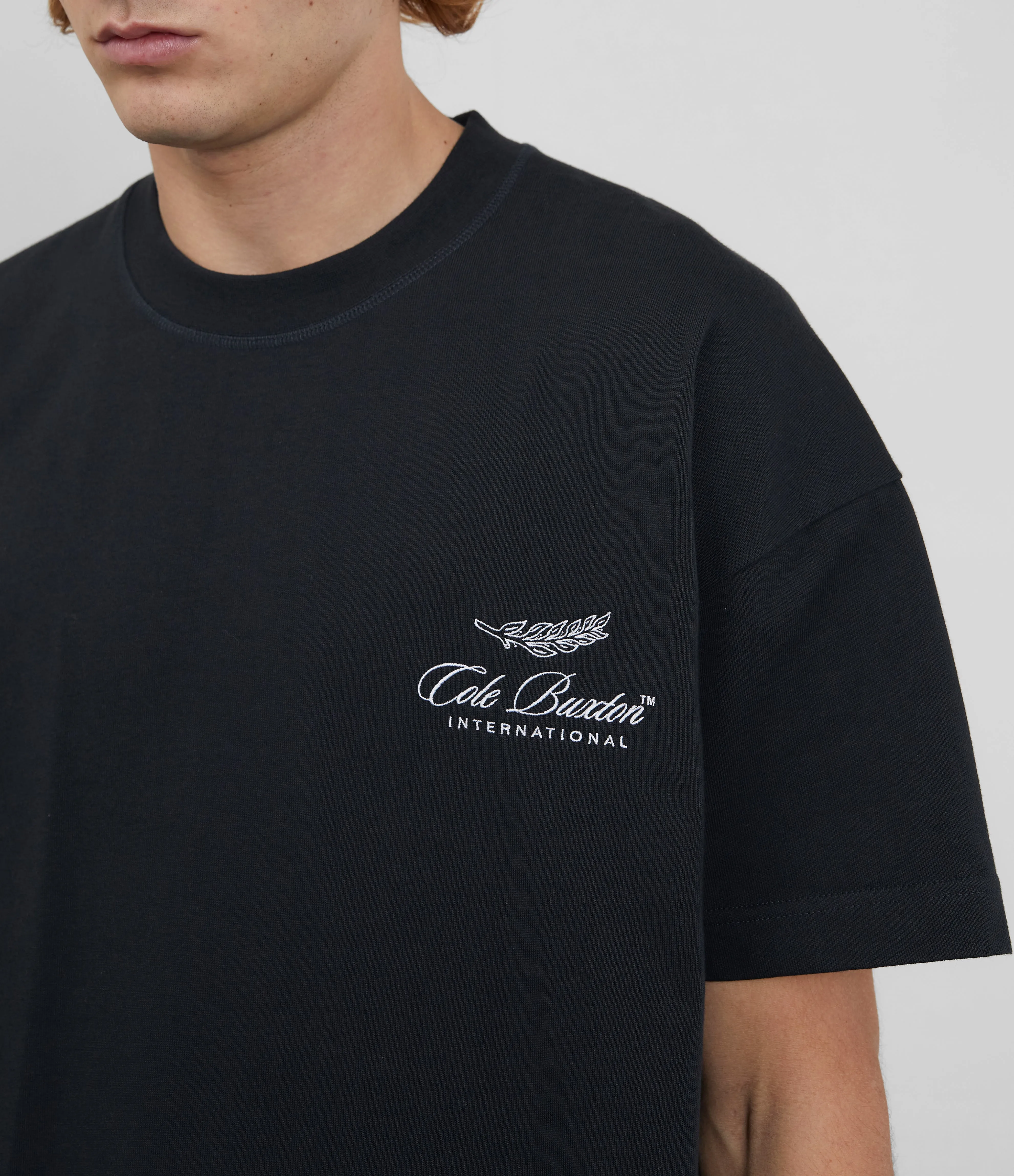 INTERNATIONAL T-SHIRT